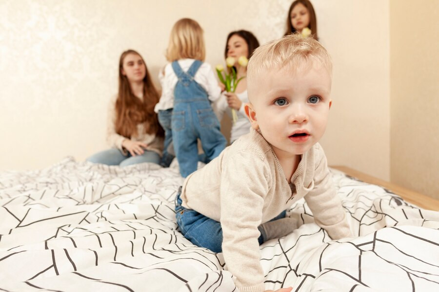 Tips for Parents to Ease Children's Stranger Anxiety